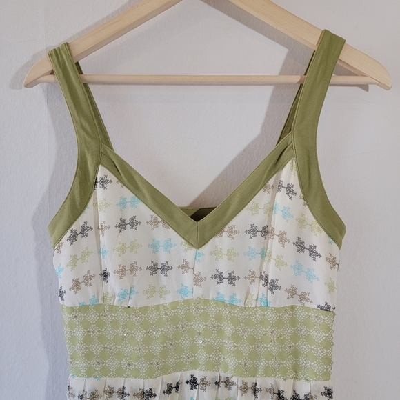 Robbie Bee Green Mix Print 100% Silk Sleeveless Midi Dress Sz 6 Quite Luxury - Picture 3 of 12